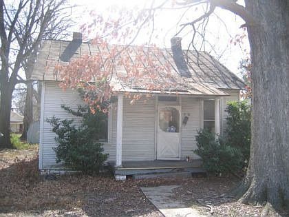 1st image of 2518 Dana St