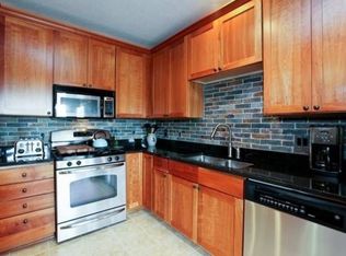 256 Spring St UNIT 213, Saint Paul, MN 55102