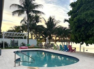 8641 NW 19th St, Pembroke Pines, FL 33024