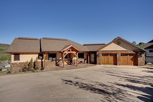 1st image of 591 Sandhill Cir