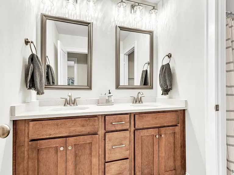 253 Pedric Dr — Photo 16