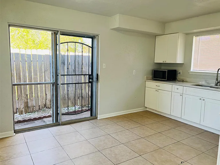 13114 Benford Dr — Photo 11
