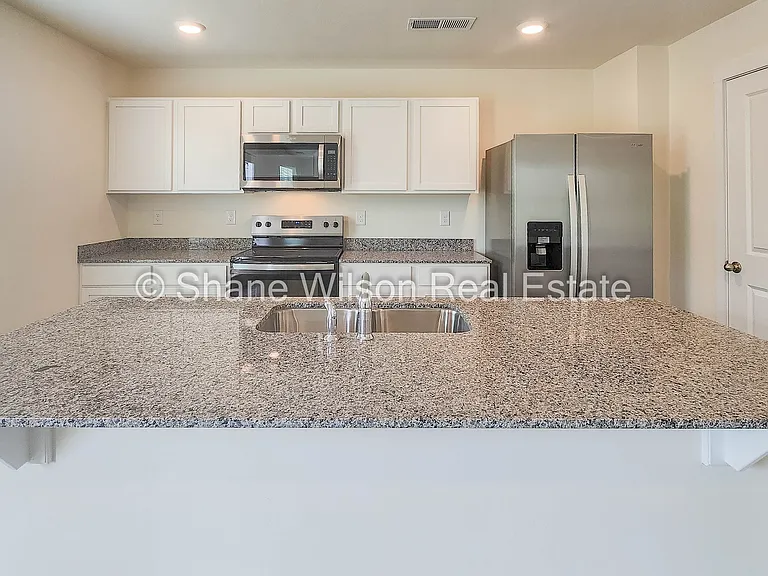 119 Fox Den Cir — Photo 6