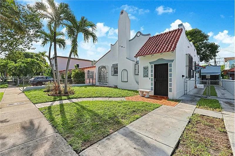 2 bed, $3,000 — Photo 1