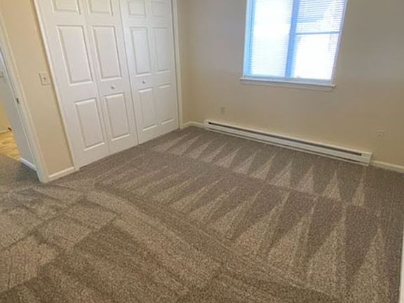 5th image of 525 Hawkins St