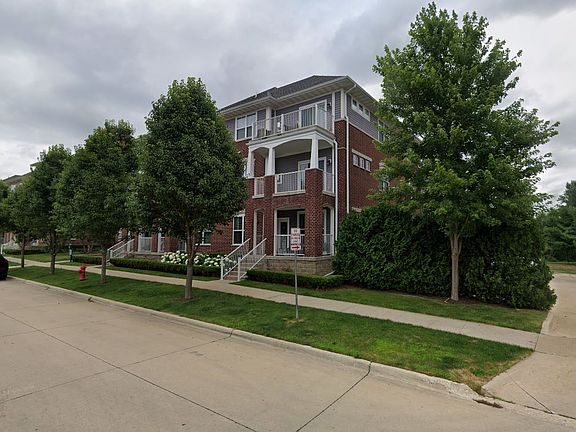 2nd image of 1527 McCleary Ln