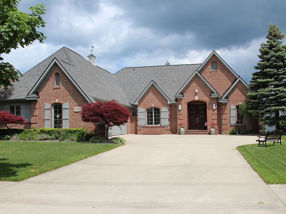 1st image of 3792 Newport Way Dr
