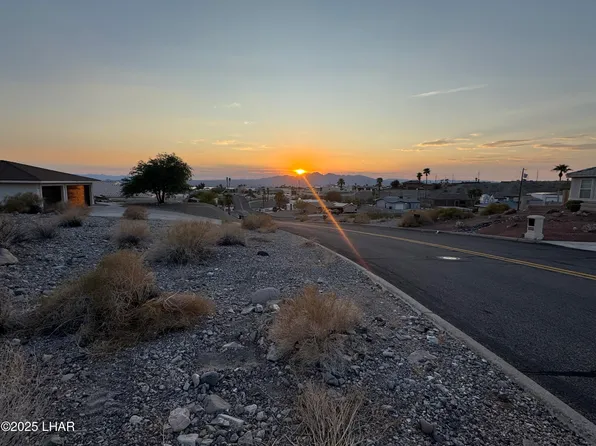 2840 Briarcrest Dr, Lake Havasu City, AZ 86404