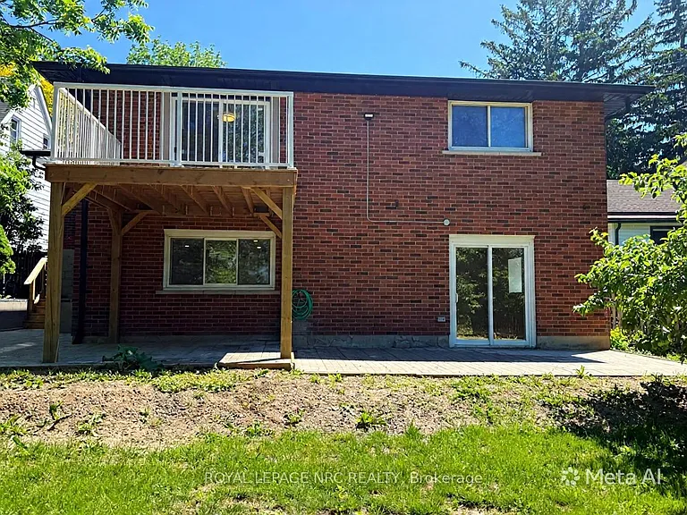 10 Dundas Cres — Photo 11