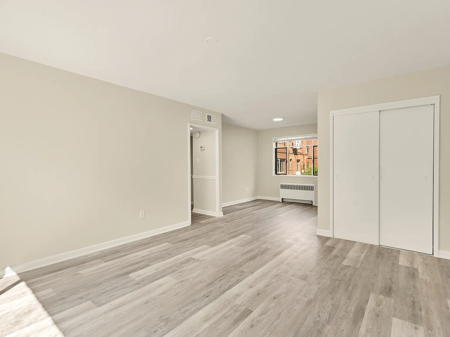 10413 Montrose Ave — Photo 4