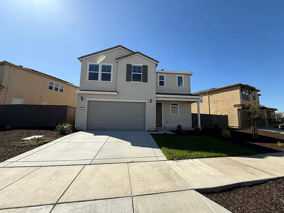 171 Dock Cir