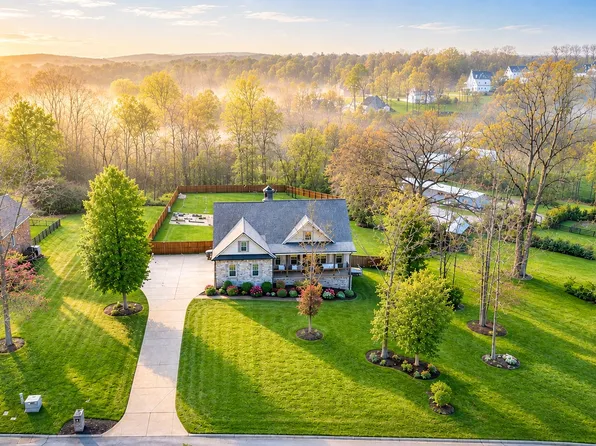 111 Amelia Dr, Bon Aqua, TN 37025