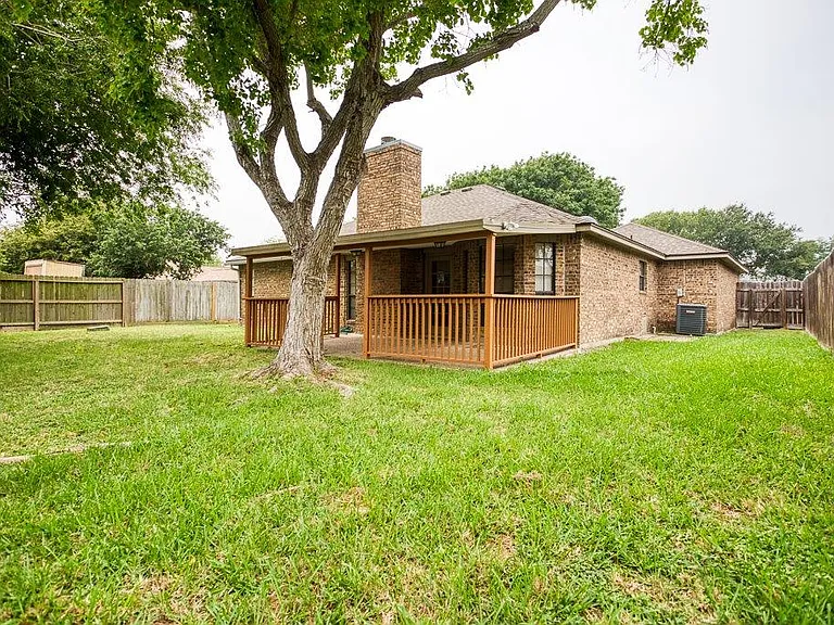 2322 Willow Dr — Photo 25