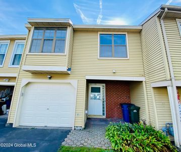75 Meadowlark Drive, Cohoes, NY, 12047