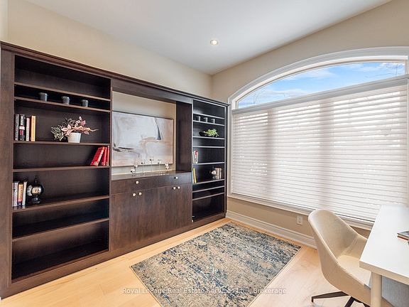 4th image of 1468 Ferncrest Rd