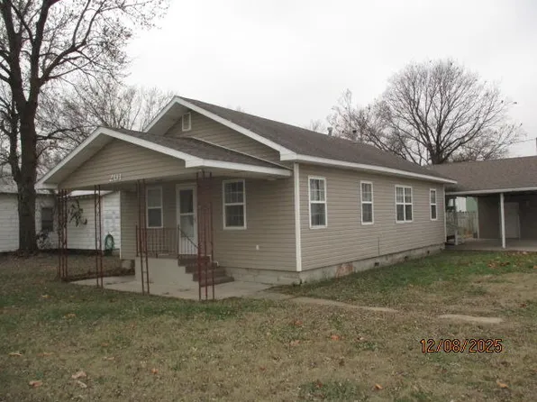 201 S Main St, Quapaw, OK 74363