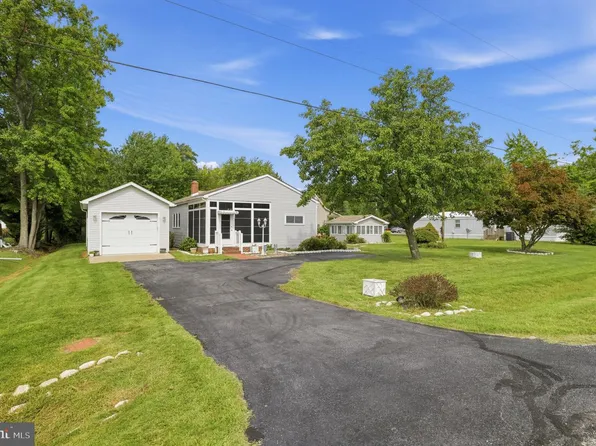 67 Barney Jenkins Rd, Felton, DE 19943