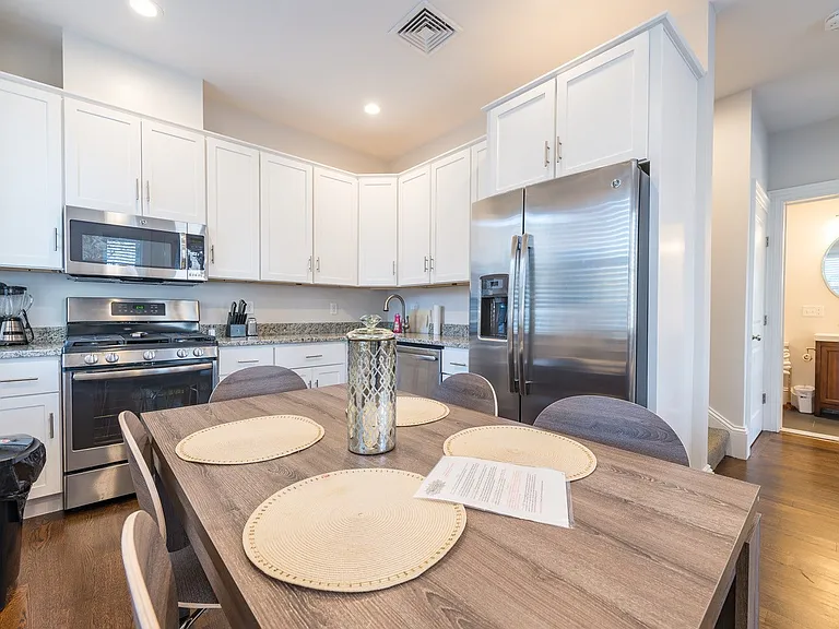 2044 Beacon St #1F — Photo 17