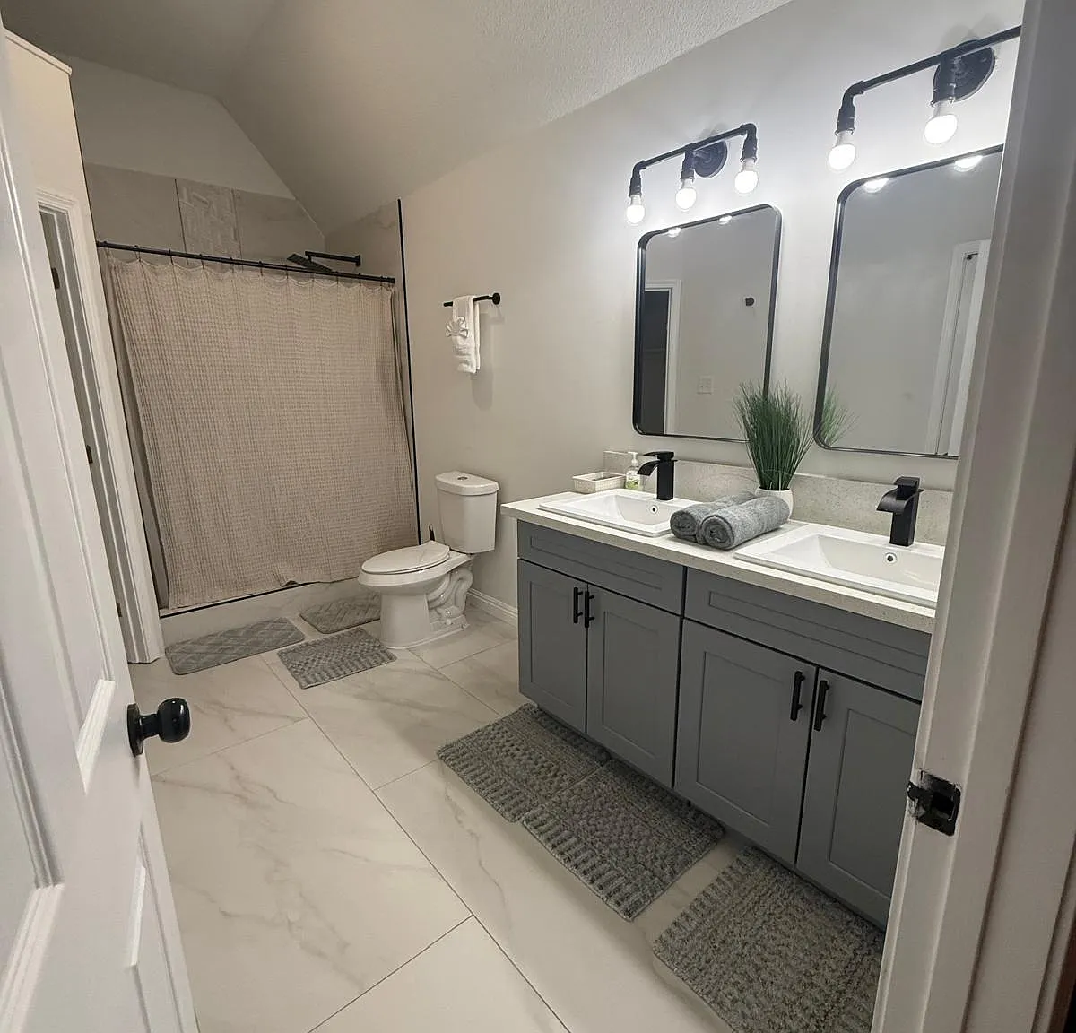 7640 Alexander Rd — Photo 4