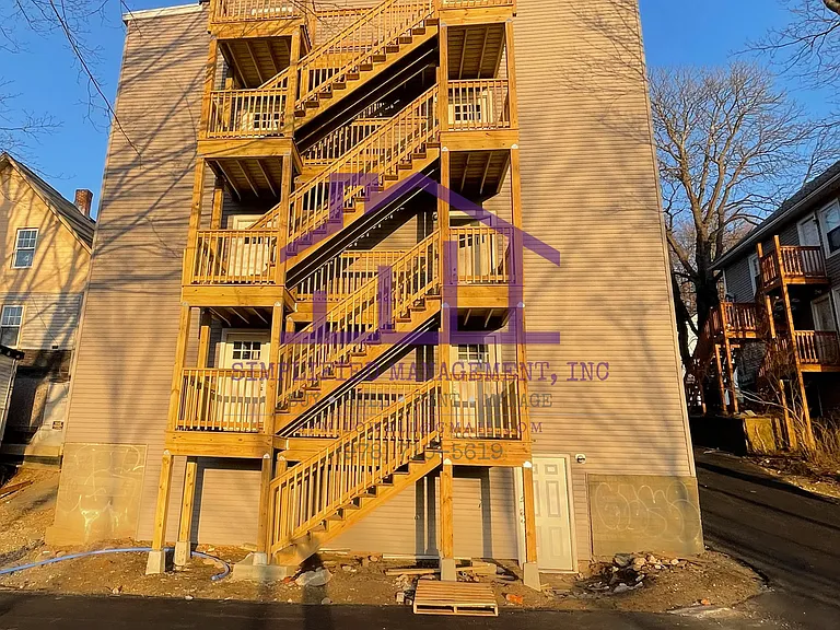 163 Pine St #4 — Photo 13