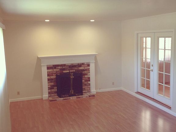 2nd image of 6142 Via De Las Abejas #House