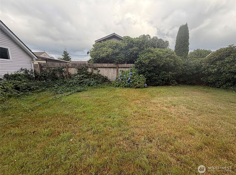 3rd image of 152 Karr Avenue