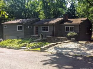 34 Drumlin Rd, Westport, CT 06880