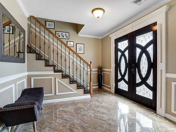 5th image of 1915 Bartle Ln