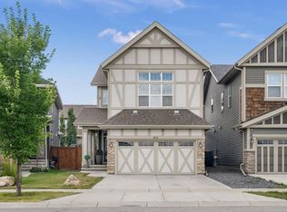 413 E Kings Heights Dr SE, Airdrie, AB T4A 0S2