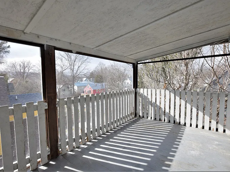 1002 N Aurora St — Photo 76