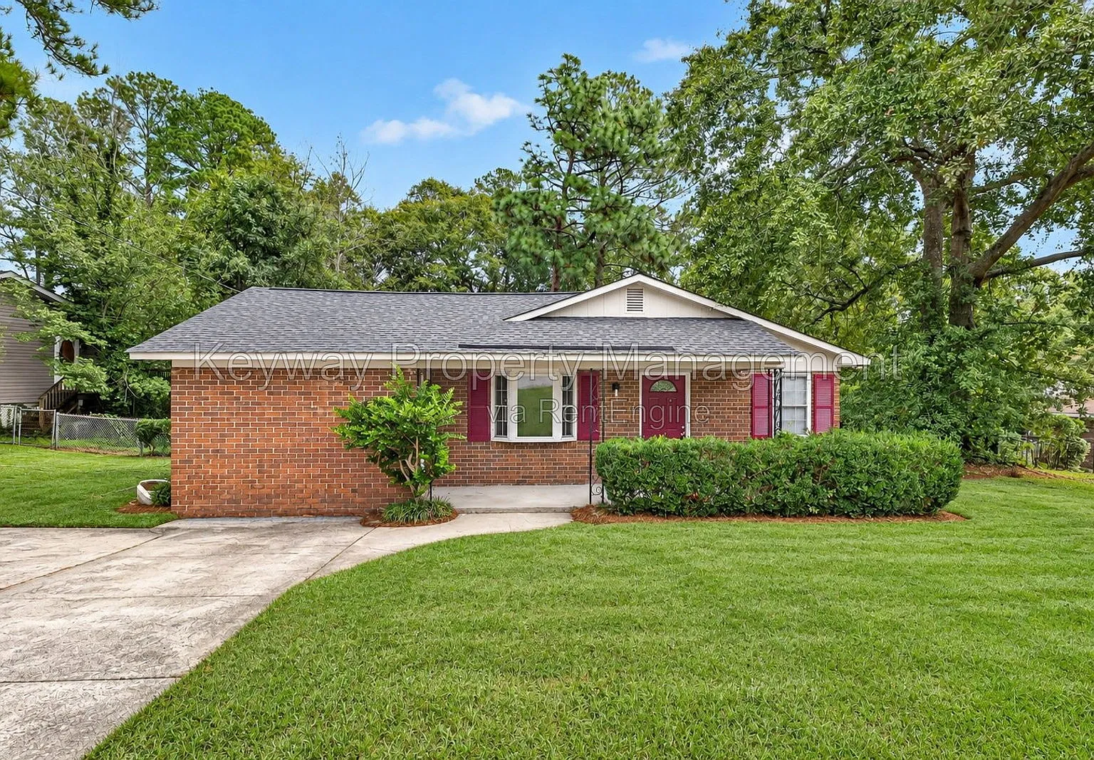3 bed, 2.0 bath, 1407 sqft, $1,600 — Photo 1