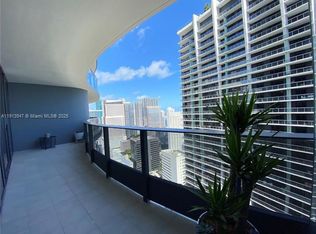 1000 Brickell Plz #3907, Miami, FL 33131