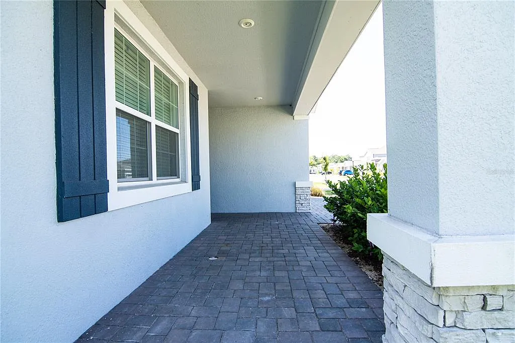 4 bed, 3.0 bath, 2080 sqft, $2,600 — Photo 3
