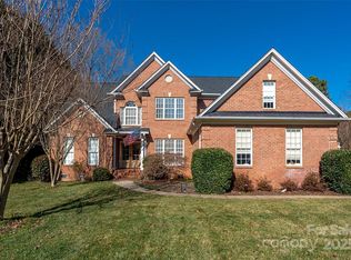1005 Antioch Woods Ln, Matthews, NC 28104