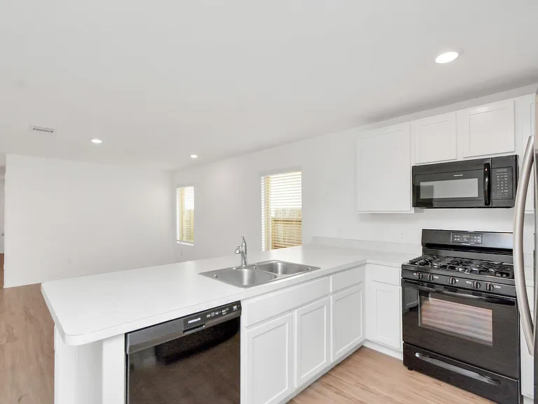 24207 Becker Hollow Ln — Photo 11