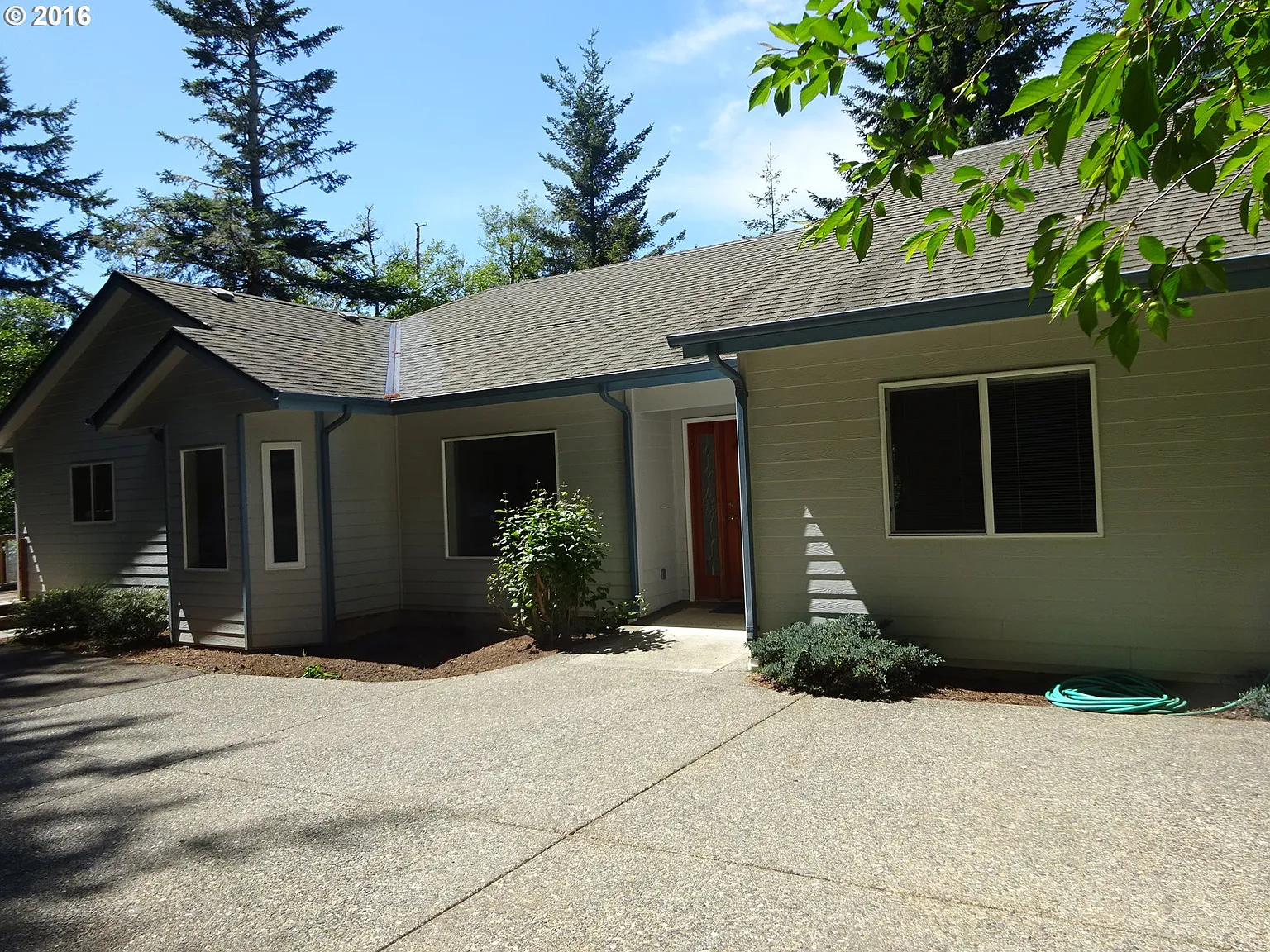 94469 Carlson Heights Ln photo 1