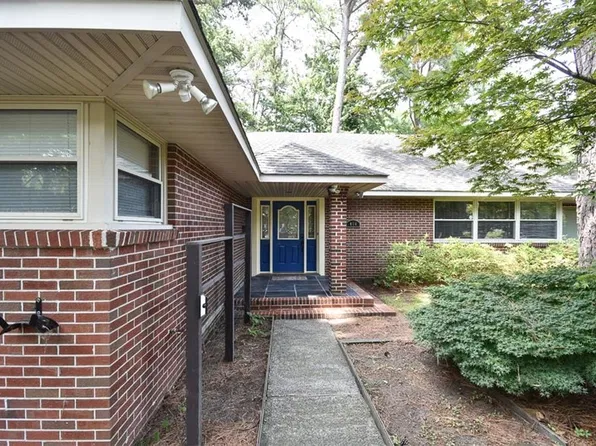 404 Hariton Ct, Norfolk, VA 23505
