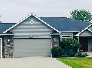 1956 Carter Ridge Ct, Auburn, MI 48611