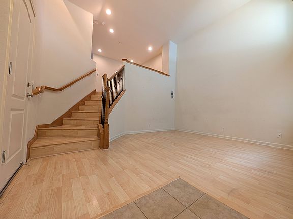 3rd image of 4457 Lafayette St