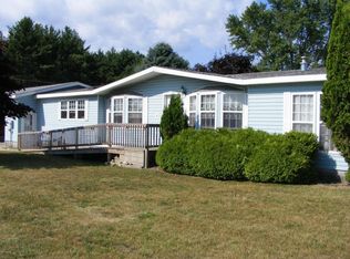 212 S Jackson Rd, Ludington, MI 49431