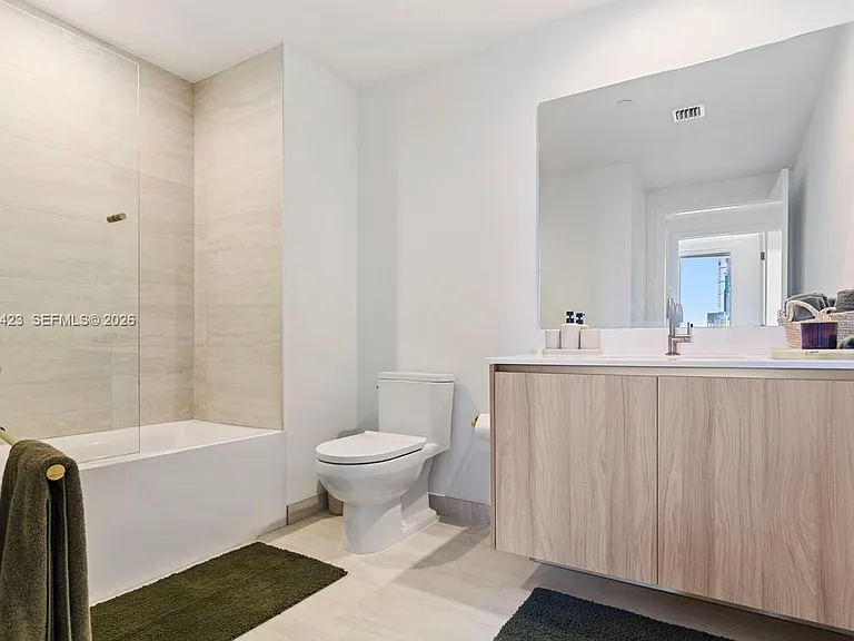 77 SE 5th St #3902 — Photo 9