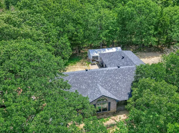 445 Mountain Creek Dr, Denison, TX 75021