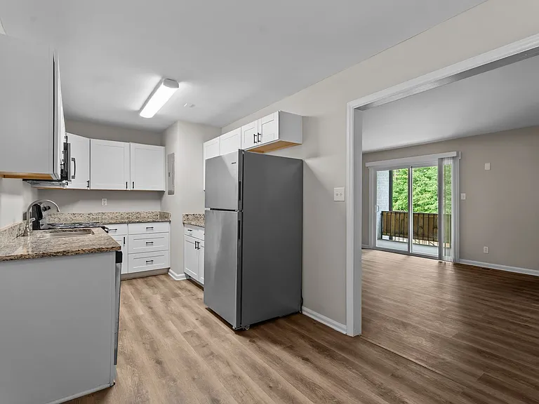 Donovan Place Apartments — Photo 6