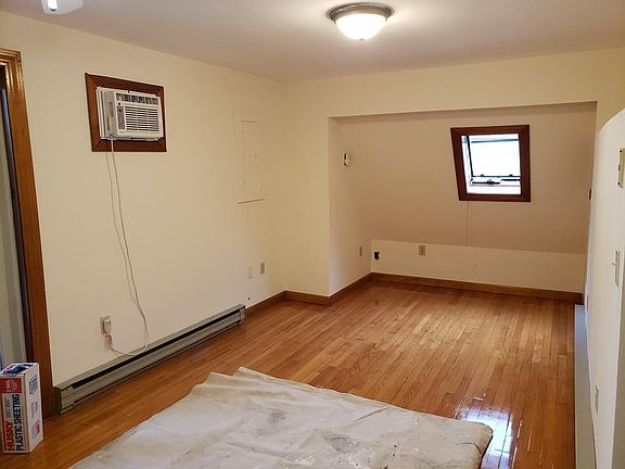 4th image of 68 Bradford St Ste C