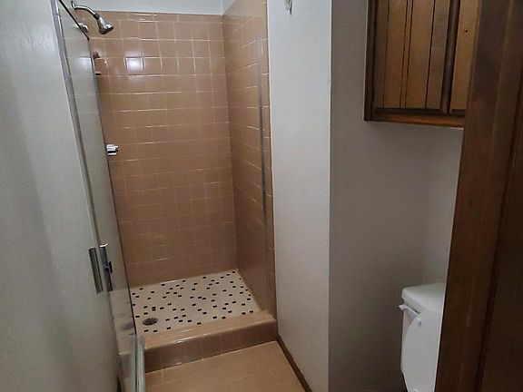 3rd image of 3829 Southwind Ave
