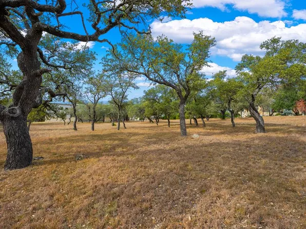 2330 Summit Frst, Fredericksburg, TX 78624