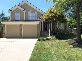 6504 N Fisk Ct, Kansas City, MO 64151