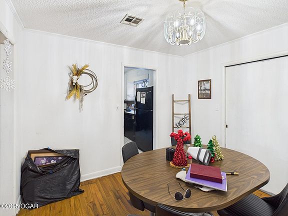 4th image of 1912 A St NE