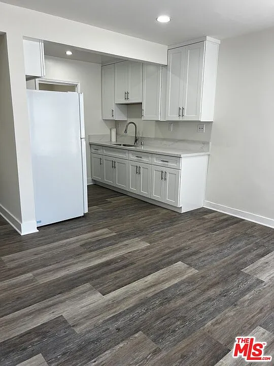 3 bed, 1.0 bath, $3,200 — Photo 3