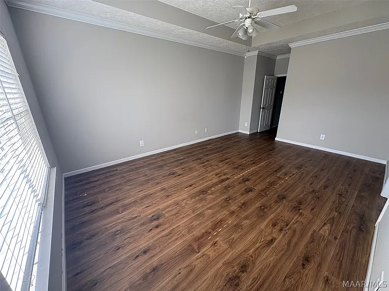 9506 Greythorne Ct — Photo 16